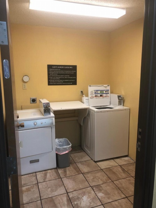 Super 8 by Wyndham Florence Canon City A image 14