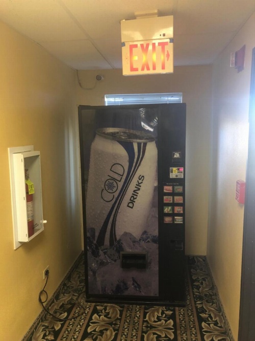 Super 8 by Wyndham Florence Canon City A image 15