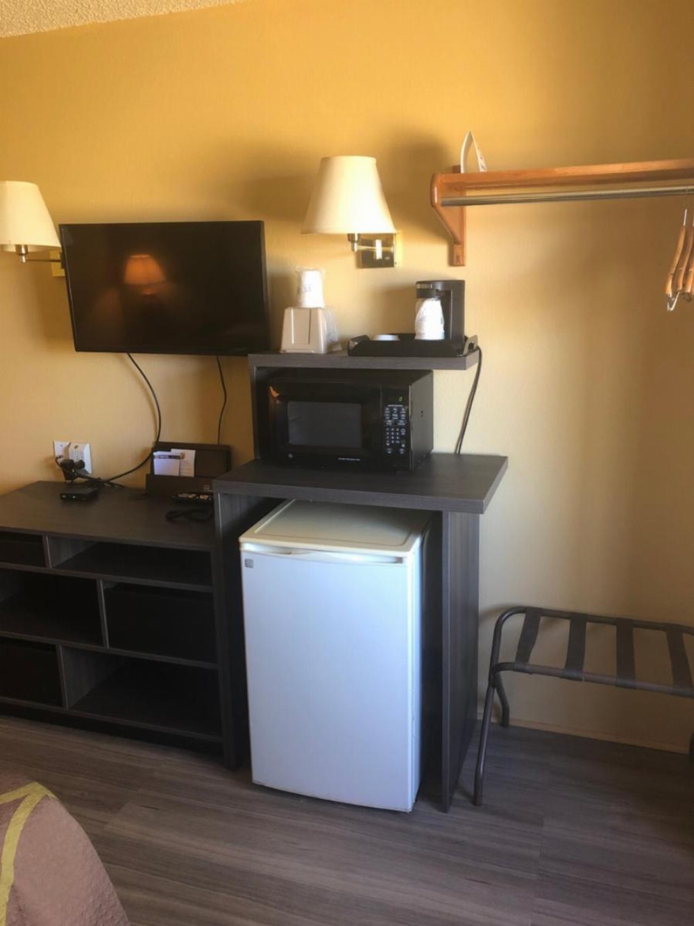 Queen Room - Non-Smoking