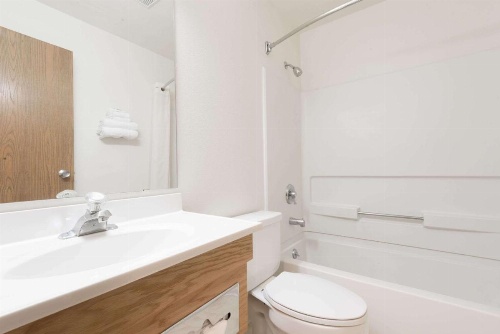 Super 8 by Wyndham Florence Canon City A image 34