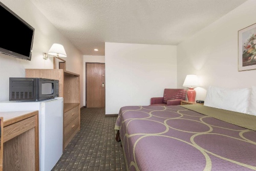 Super 8 by Wyndham Florence Canon City A image 40