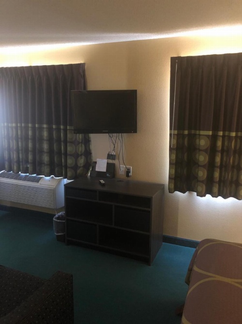 Super 8 by Wyndham Florence Canon City A image 7